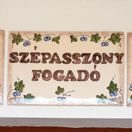 Szepasszony Fogado